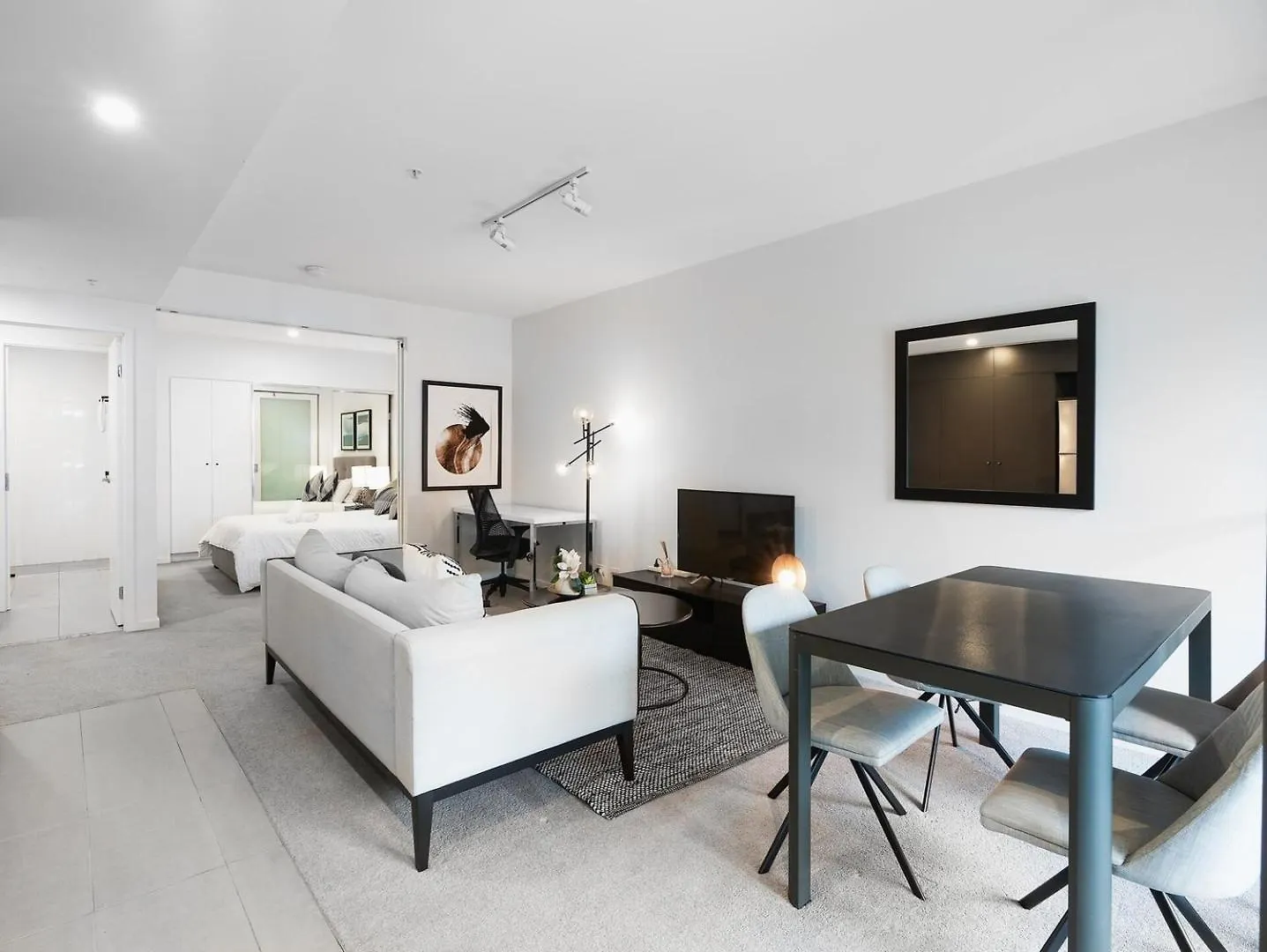 Cozy 1B1B In South Brisbane Apartment 0*,